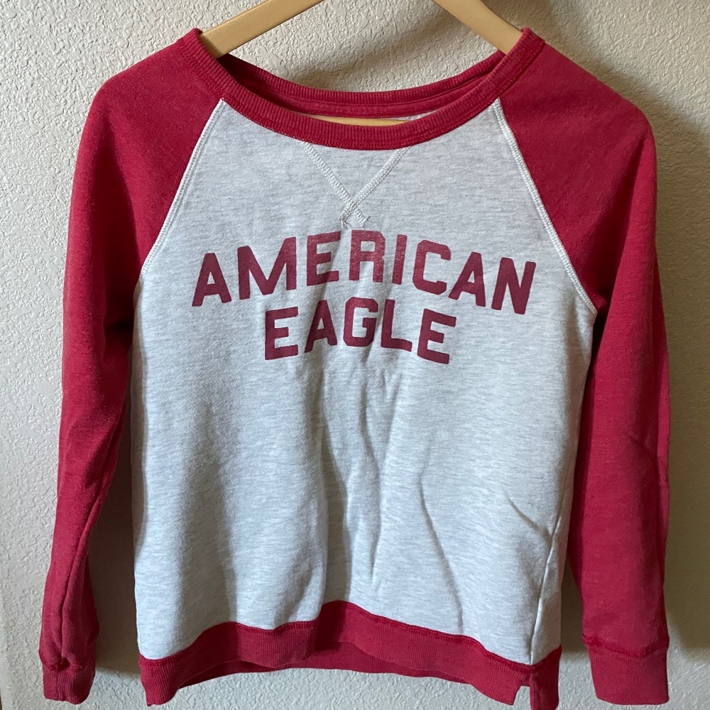 American Eagle sweater